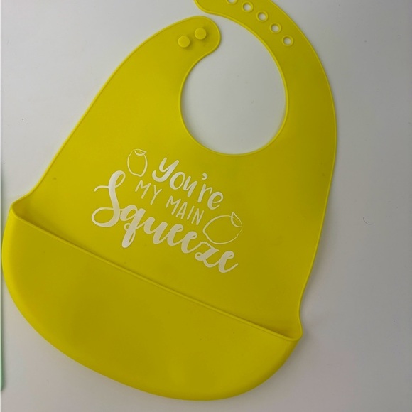 Silicone Bib and Placemat Set - Yellow and Mint - Picture 3 of 3